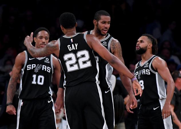 斯基拉：切尔西签下哈维-西蒙斯（斯基拉：切尔西完成哈维-西蒙斯签约）