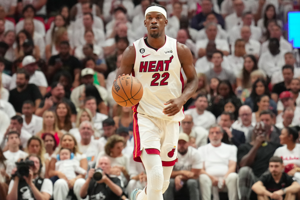 又进球！卡尔全场数据：5射3正进1球，送出3次关键传球（再破门！卡尔全场5次射门3次射正斩获1球，并送出3次关键传球）