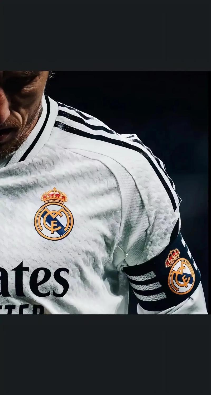 忠诚！每体：拉菲尼亚目前没经纪人，拒绝所有离开巴萨的谈判（展现忠诚！每体：拉菲尼亚暂无经纪人，已拒绝所有关于离开巴萨的谈判）