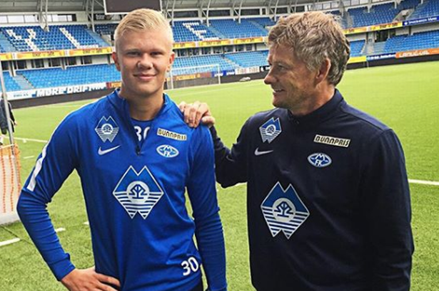 意甲媒体透露：米兰补强后防线时出现新名字：萨索洛的杰伊·伊德泽斯（意媒：米兰后防引援浮现新选项——萨索洛后卫杰伊·伊德泽斯）