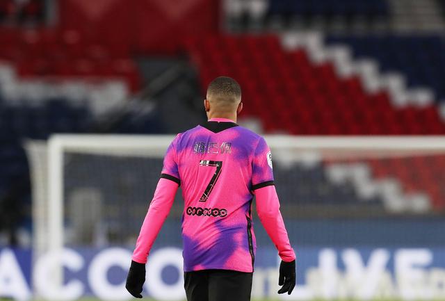 塔利亚菲科：阿根廷卫冕世界杯得一步步来；西法德葡是强队（塔利亚菲科：阿根廷卫冕需循序渐进；西、法、德、葡皆为劲旅）